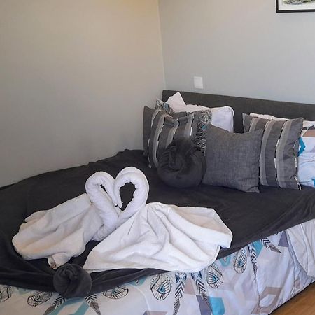 White Design Apartment Авейру Екстер'єр фото